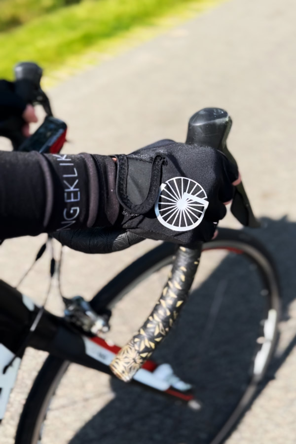 zwarte-fietshandschoenen-dames-klittenband